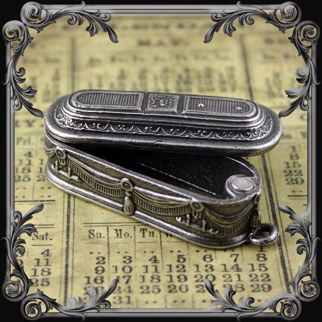 Coffin Box Necklace - Victorian Style - The Black Broom