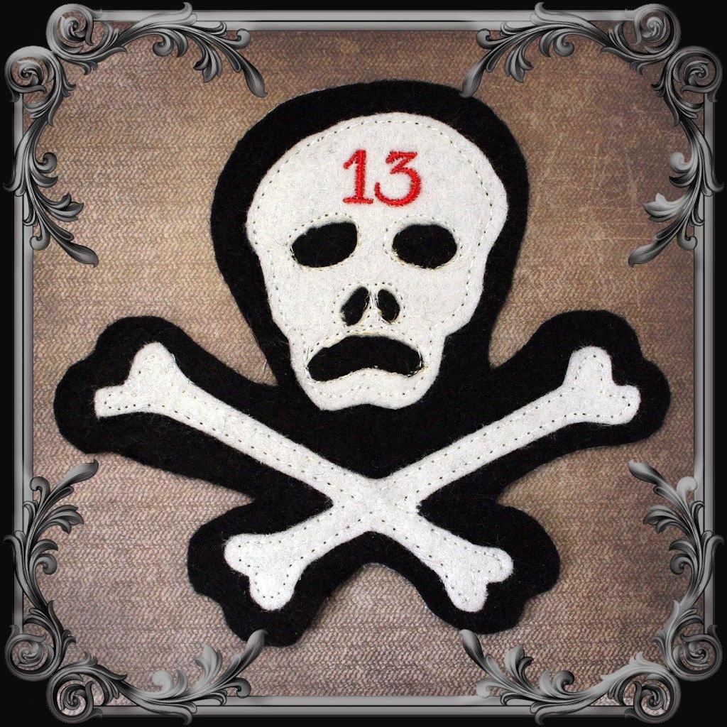 Cut & Sewn Skull & Crossbones 13 Patch - The Black Broom