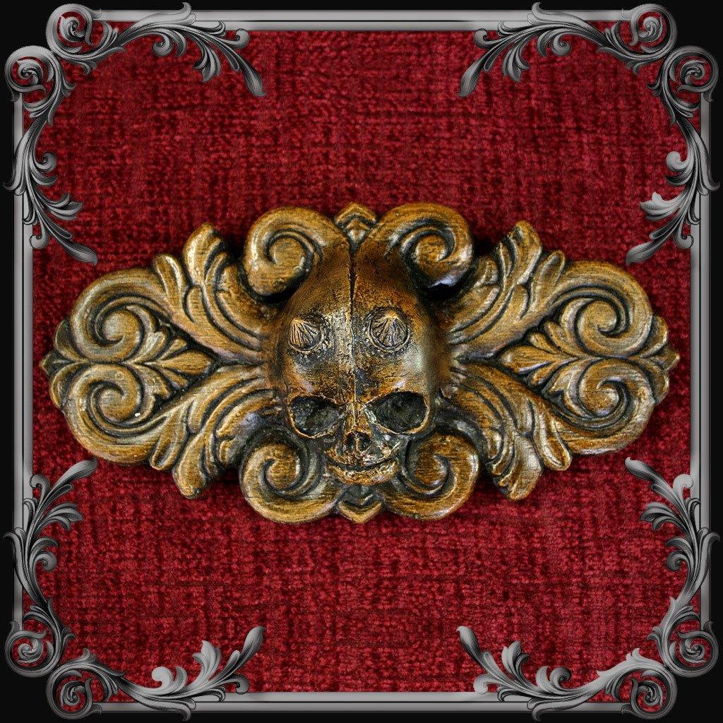 Horned Demon Skull Plaque - The Black Broom